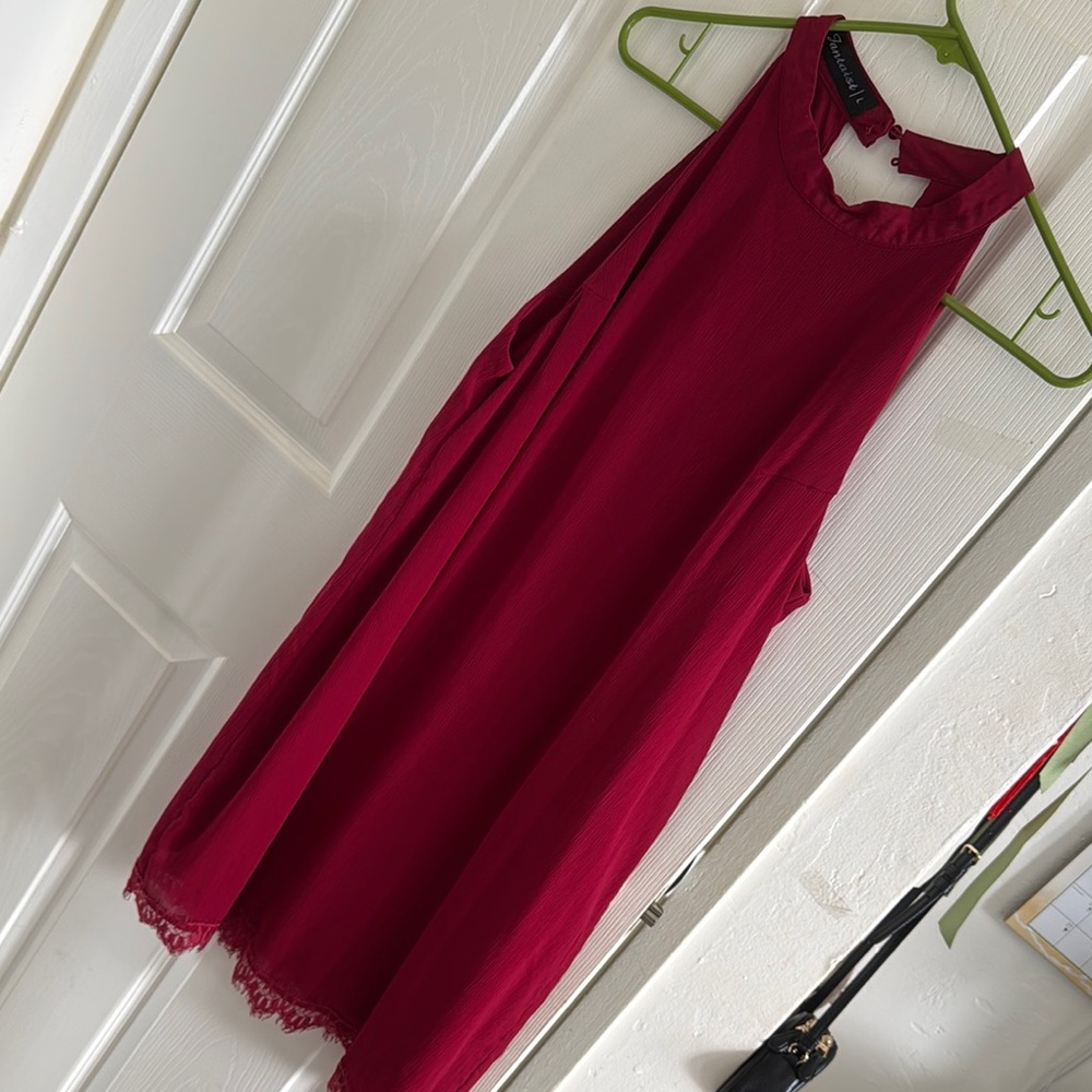 Elegant Red Sleeveless Dress